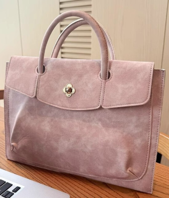 laptopbagpu1.jpg"